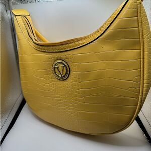 Vera New York Elegant Yellow Croc-Embossed Shoulder Bag